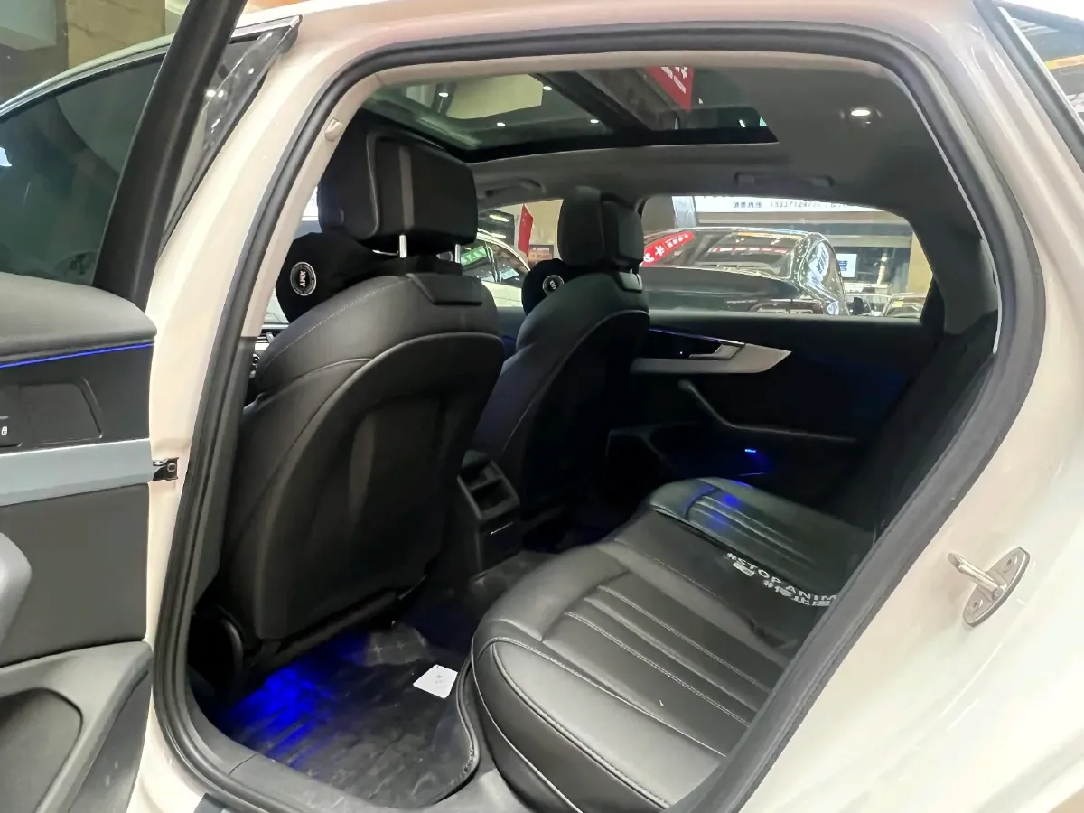 2023 Audi A4L 2.0T 190HP L4 7DCT,autocango,china used car exporter,china ev exporter,chinese used car exporter,chinese used ev exporter