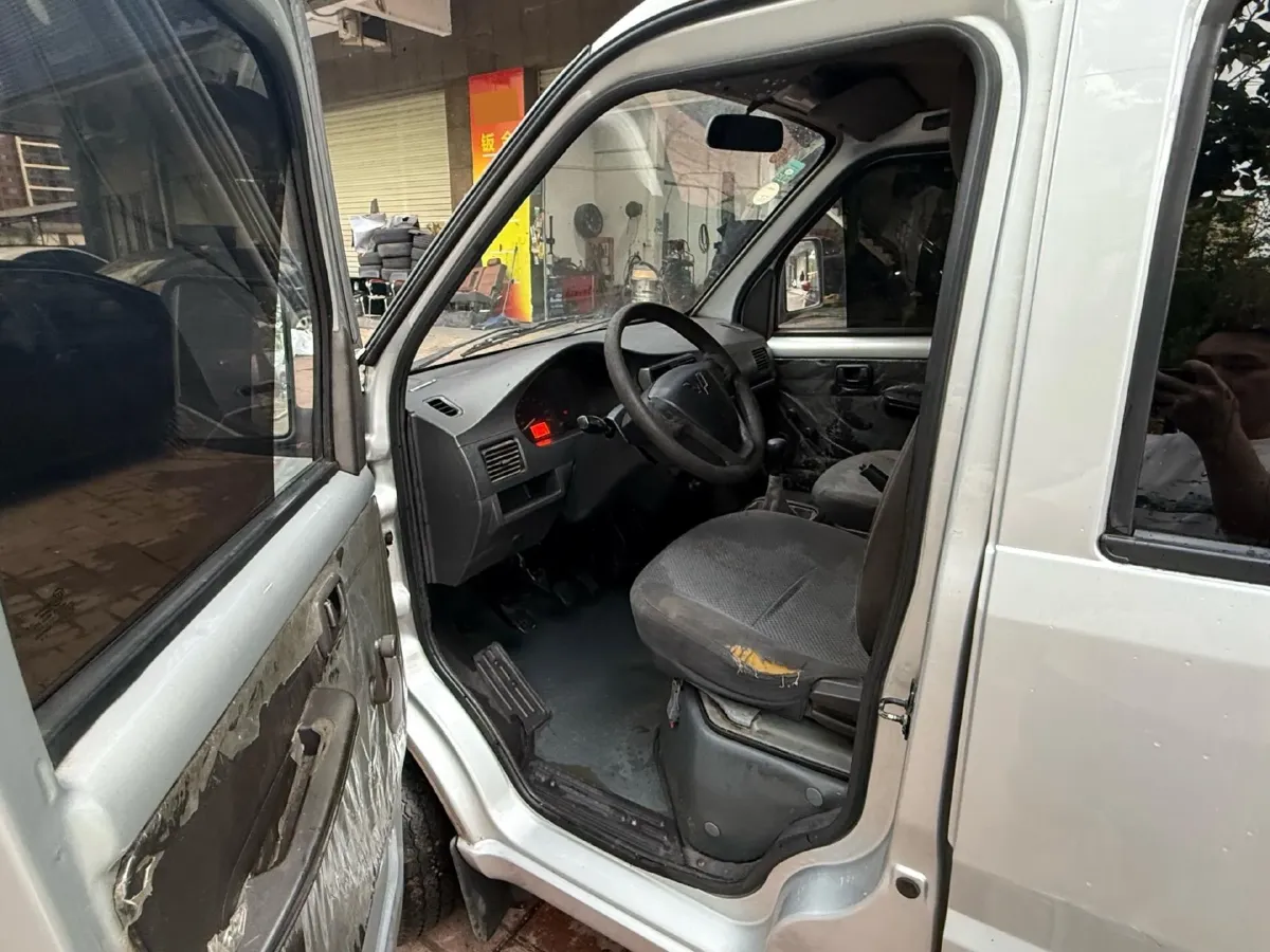 2016 WuLing ZhiGuang Mini Truck 1.2L 82HP L4 5MT,autocango,china used car exporter,china ev exporter,chinese used car exporter,chinese used ev exporter