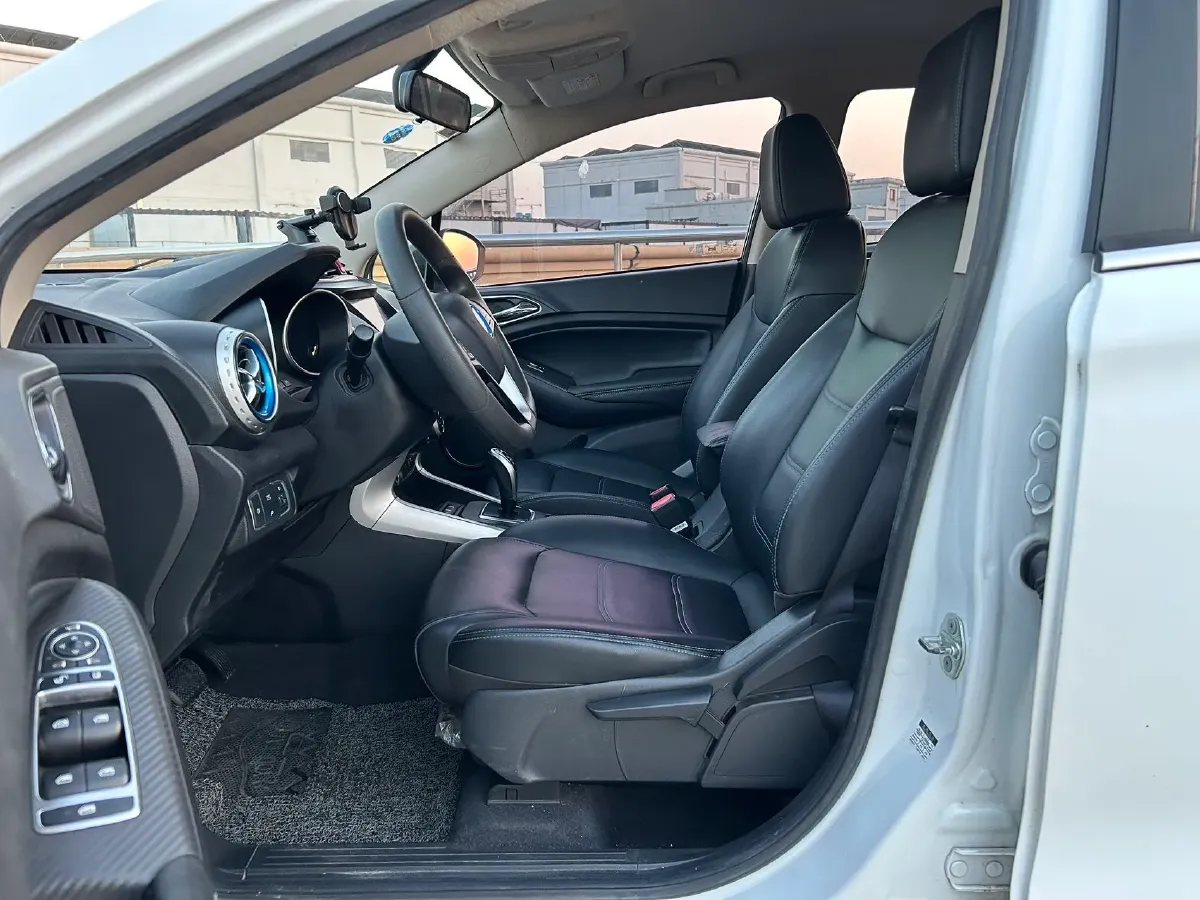 2018 BYD Yuan BEV 42KWH,autocango,china used car exporter,china ev exporter,chinese used car exporter,chinese used ev exporter