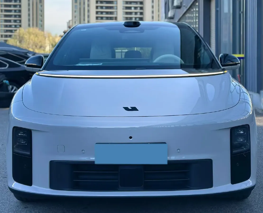 2025 Li i6 BEV,autocango,china used car exporter,china ev exporter,chinese used car exporter,chinese used ev exporter