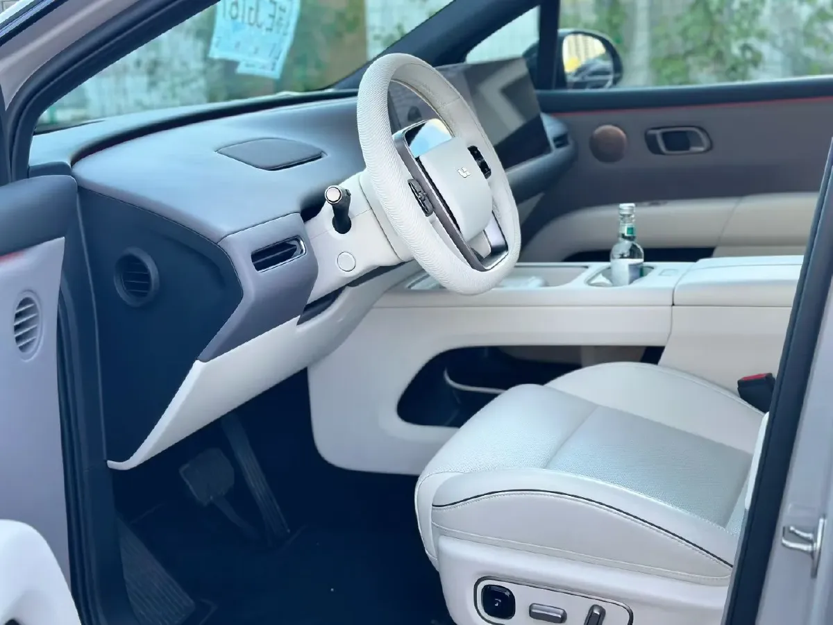 2025 Li i6 BEV,autocango,china used car exporter,china ev exporter,chinese used car exporter,chinese used ev exporter