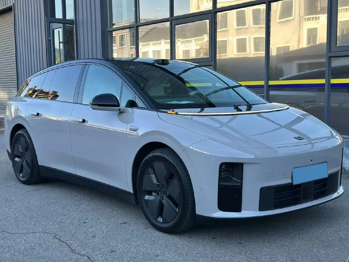 2025 Li i6 BEV,autocango,china used car exporter,china ev exporter,chinese used car exporter,chinese used ev exporter