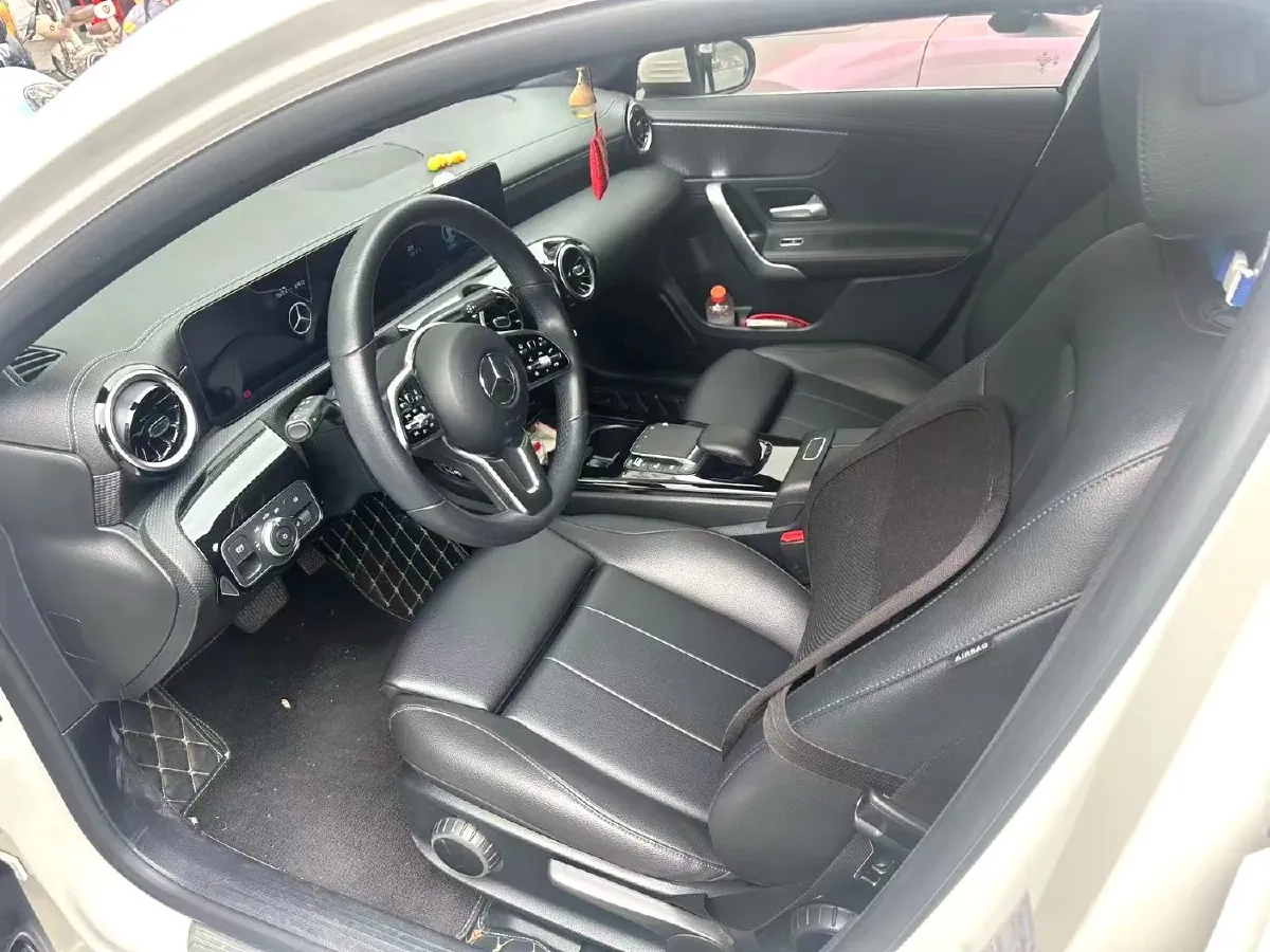 2022 Mercedes-Benz A Class 1.3T 163HP L4 7DCT,autocango,china used car exporter,china ev exporter,chinese used car exporter,chinese used ev exporter