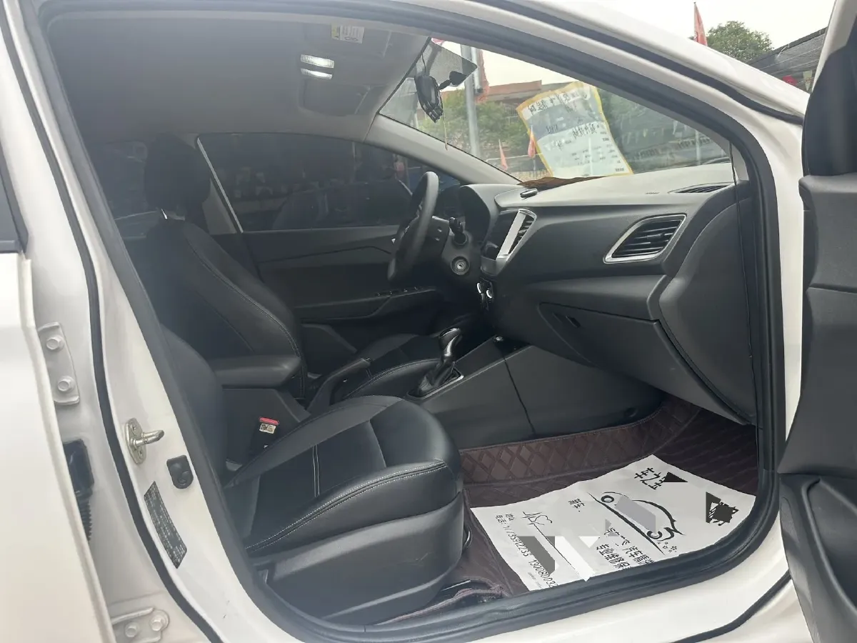 2017 Hyundai Verna RV 1.4L 100HP L4 6AT,autocango,china used car exporter,china ev exporter,chinese used car exporter,chinese used ev exporter
