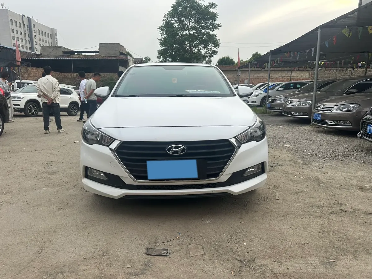 2017 Hyundai Verna RV 1.4L 100HP L4 6AT,autocango,china used car exporter,china ev exporter,chinese used car exporter,chinese used ev exporter