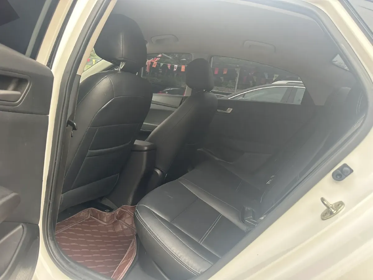 2017 Hyundai Verna RV 1.4L 100HP L4 6AT,autocango,china used car exporter,china ev exporter,chinese used car exporter,chinese used ev exporter