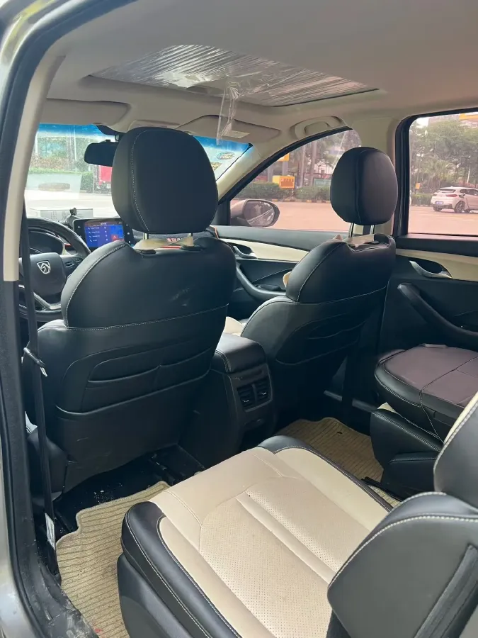 2018 BaoJun 360 1.5L 112HP L4 6MT,autocango,china used car exporter,china ev exporter,chinese used car exporter,chinese used ev exporter