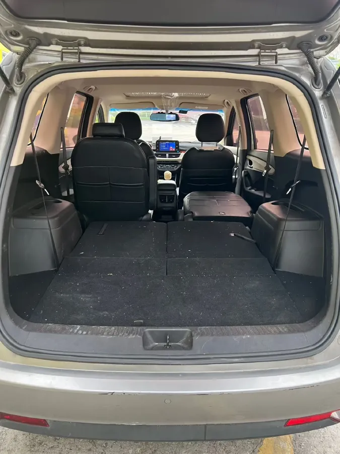 2018 BaoJun 360 1.5L 112HP L4 6MT,autocango,china used car exporter,china ev exporter,chinese used car exporter,chinese used ev exporter