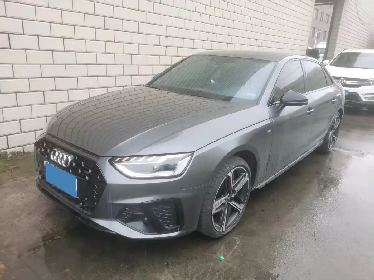 2024 Audi A4L 2.0T 190HP L4 7DCT,autocango,china used car exporter,china ev exporter,chinese used car exporter,chinese used ev exporter