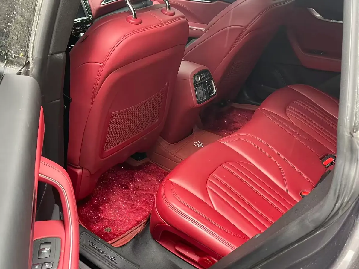 2018 Maserati Levante 3.0T 350HP V6 8AT,autocango,china used car exporter,china ev exporter,chinese used car exporter,chinese used ev exporter