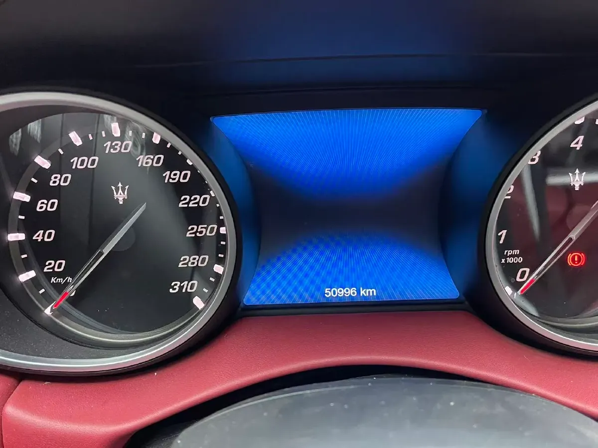 2018 Maserati Levante 3.0T 350HP V6 8AT,autocango,china used car exporter,china ev exporter,chinese used car exporter,chinese used ev exporter