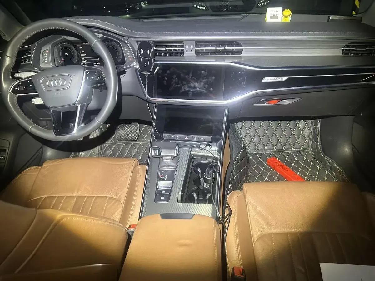 2019 Mercedes-Benz GLC Class 2.0T 245HP L4 9AT,autocango,china used car exporter,china ev exporter,chinese used car exporter,chinese used ev exporter