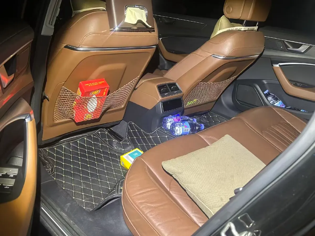 2019 Mercedes-Benz GLC Class 2.0T 245HP L4 9AT,autocango,china used car exporter,china ev exporter,chinese used car exporter,chinese used ev exporter