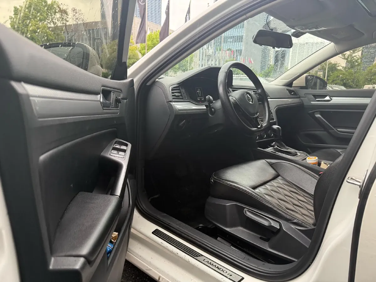 2019 Volkswagen T-Cross 1.4T 150HP L4 7DCT,autocango,china used car exporter,china ev exporter,chinese used car exporter,chinese used ev exporter