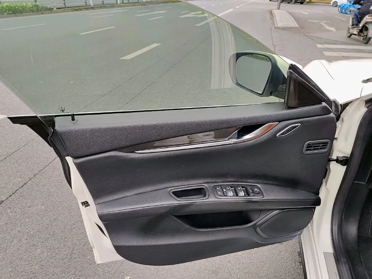 2018 Maserati Ghibli 3.0T 350HP V6 8AT,autocango,china used car exporter,china ev exporter,chinese used car exporter,chinese used ev exporter