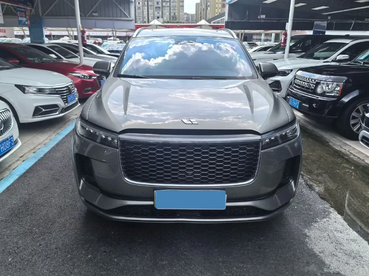 2021 Li ONE Range Extended 131HP REEV 40.5KWH,autocango,china used car exporter,china ev exporter,chinese used car exporter,chinese used ev exporter
