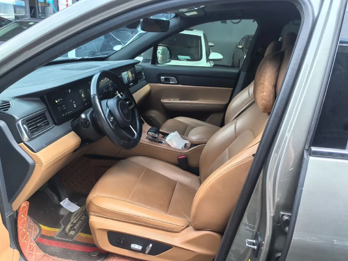 2021 Li ONE Range Extended 131HP REEV 40.5KWH,autocango,china used car exporter,china ev exporter,chinese used car exporter,chinese used ev exporter