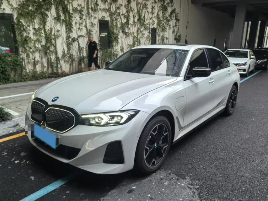 2025 BMW i3 BEV 79.05KWH,autocango,china used car exporter,china ev exporter,chinese used car exporter,chinese used ev exporter