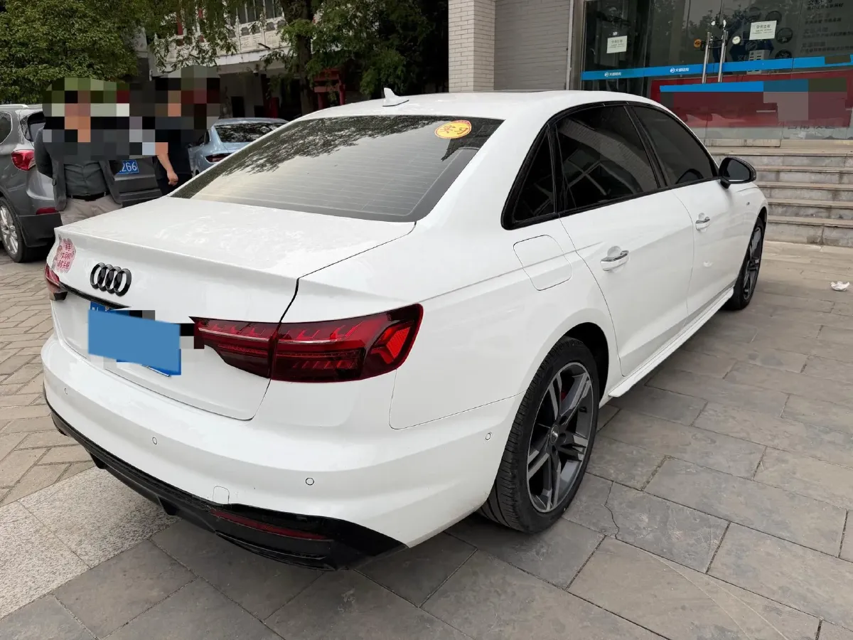 2020 Audi A4L 2.0T 190HP L4 7DCT,autocango,china used car exporter,china ev exporter,chinese used car exporter,chinese used ev exporter