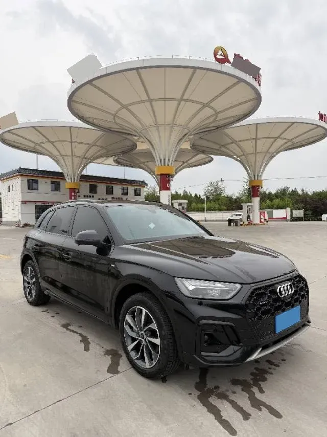 2023 Audi Q5L 2.0T 190HP L4 7DCT,autocango,china used car exporter,china ev exporter,chinese used car exporter,chinese used ev exporter