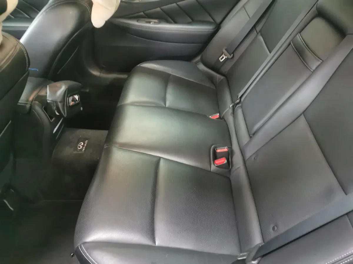 2018 Jeep Grand Commander 2.0T 265HP L4 9AT,autocango,china used car exporter,china ev exporter,chinese used car exporter,chinese used ev exporter