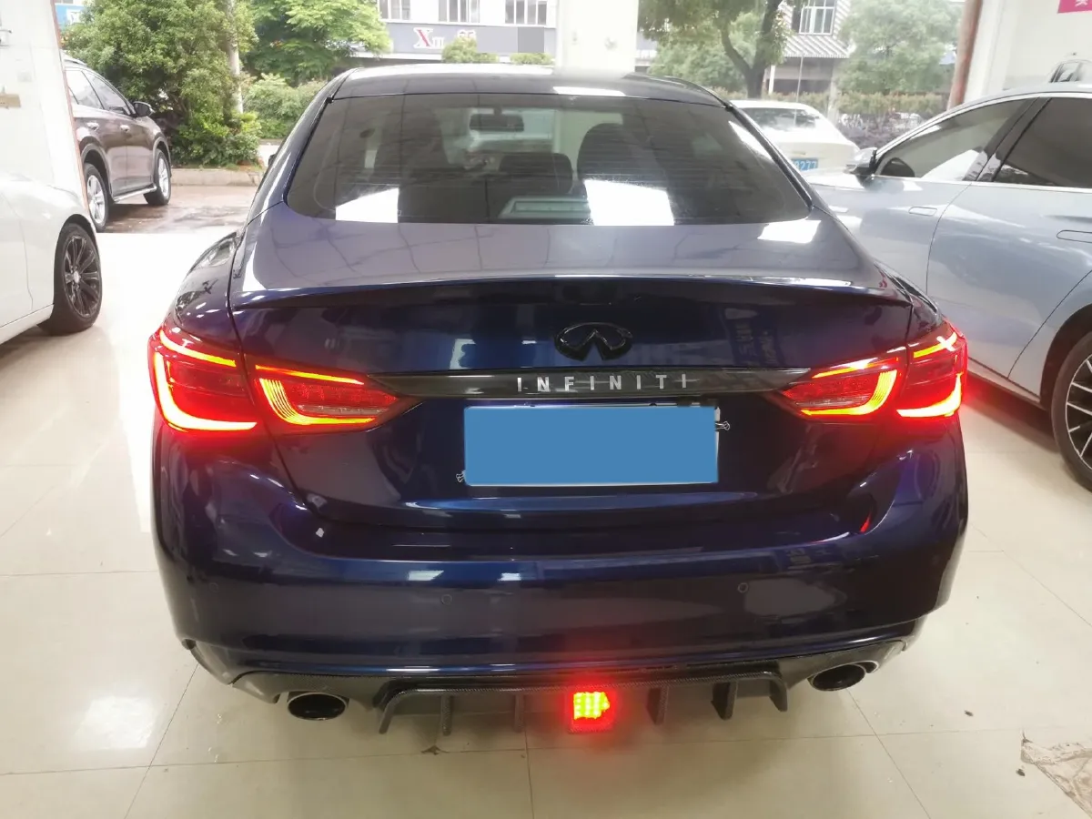 2018 Jeep Grand Commander 2.0T 265HP L4 9AT,autocango,china used car exporter,china ev exporter,chinese used car exporter,chinese used ev exporter