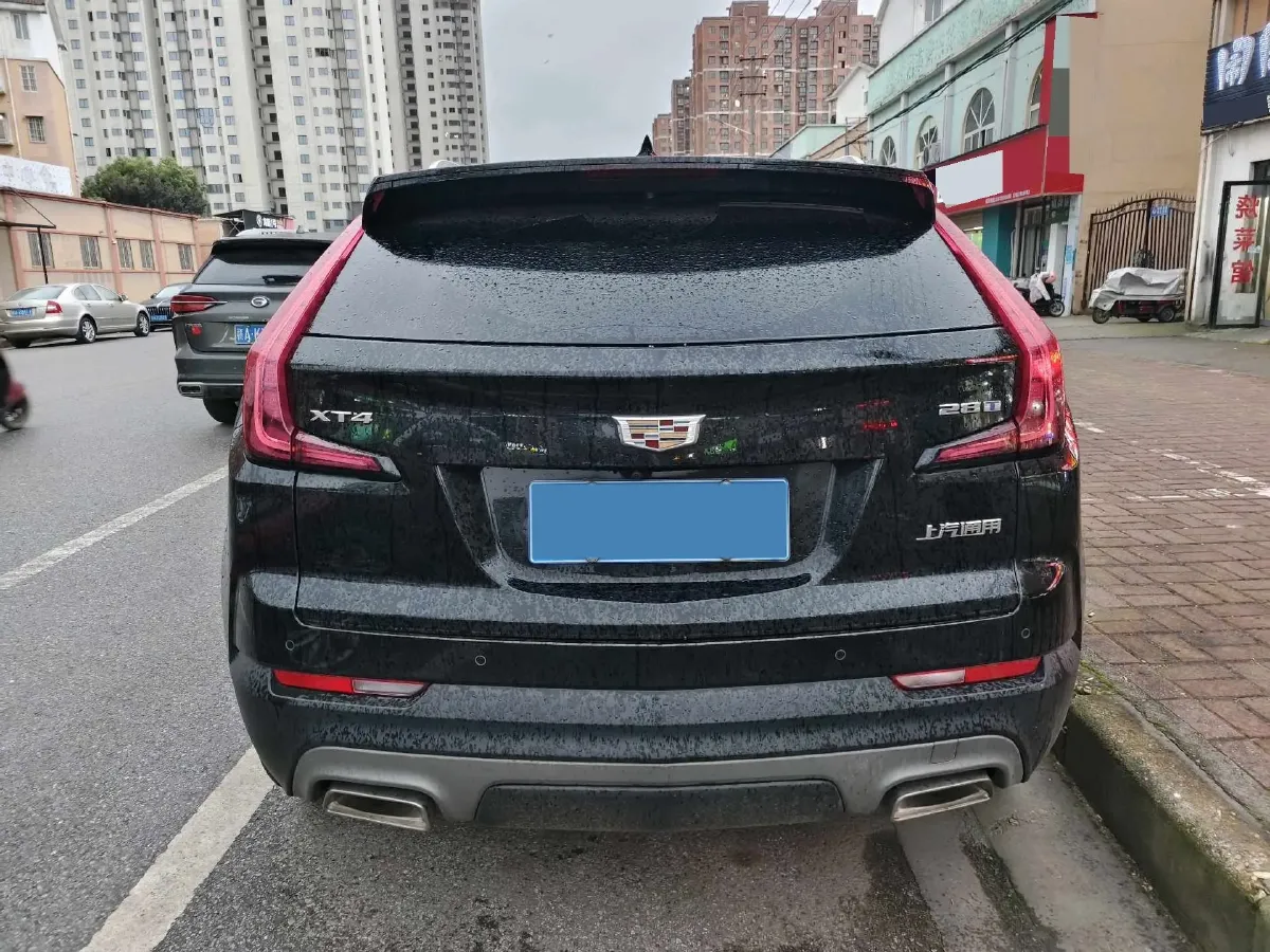 2022 Cadillac XT4 2.0T 237HP L4 9AT,autocango,china used car exporter,china ev exporter,chinese used car exporter,chinese used ev exporter