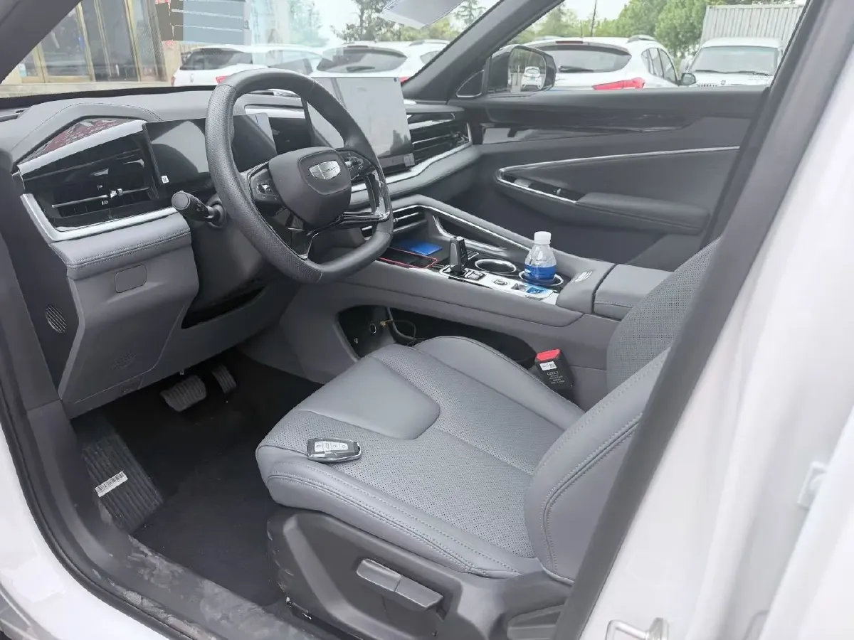 2026 Geely Azkarra 1.5T 181HP L4 7DCT,autocango,china used car exporter,china ev exporter,chinese used car exporter,chinese used ev exporter