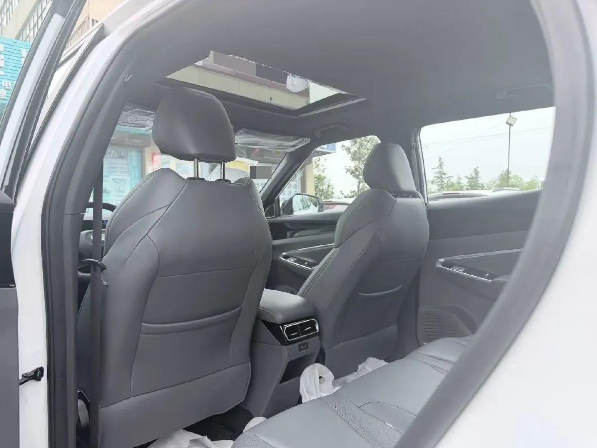 2026 Geely Azkarra 1.5T 181HP L4 7DCT,autocango,china used car exporter,china ev exporter,chinese used car exporter,chinese used ev exporter