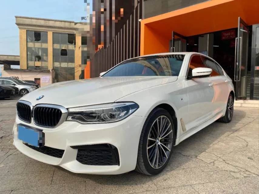 2020 BMW 5 Series 2.0T 252HP L4 8AT,autocango,china used car exporter,china ev exporter,chinese used car exporter,chinese used ev exporter