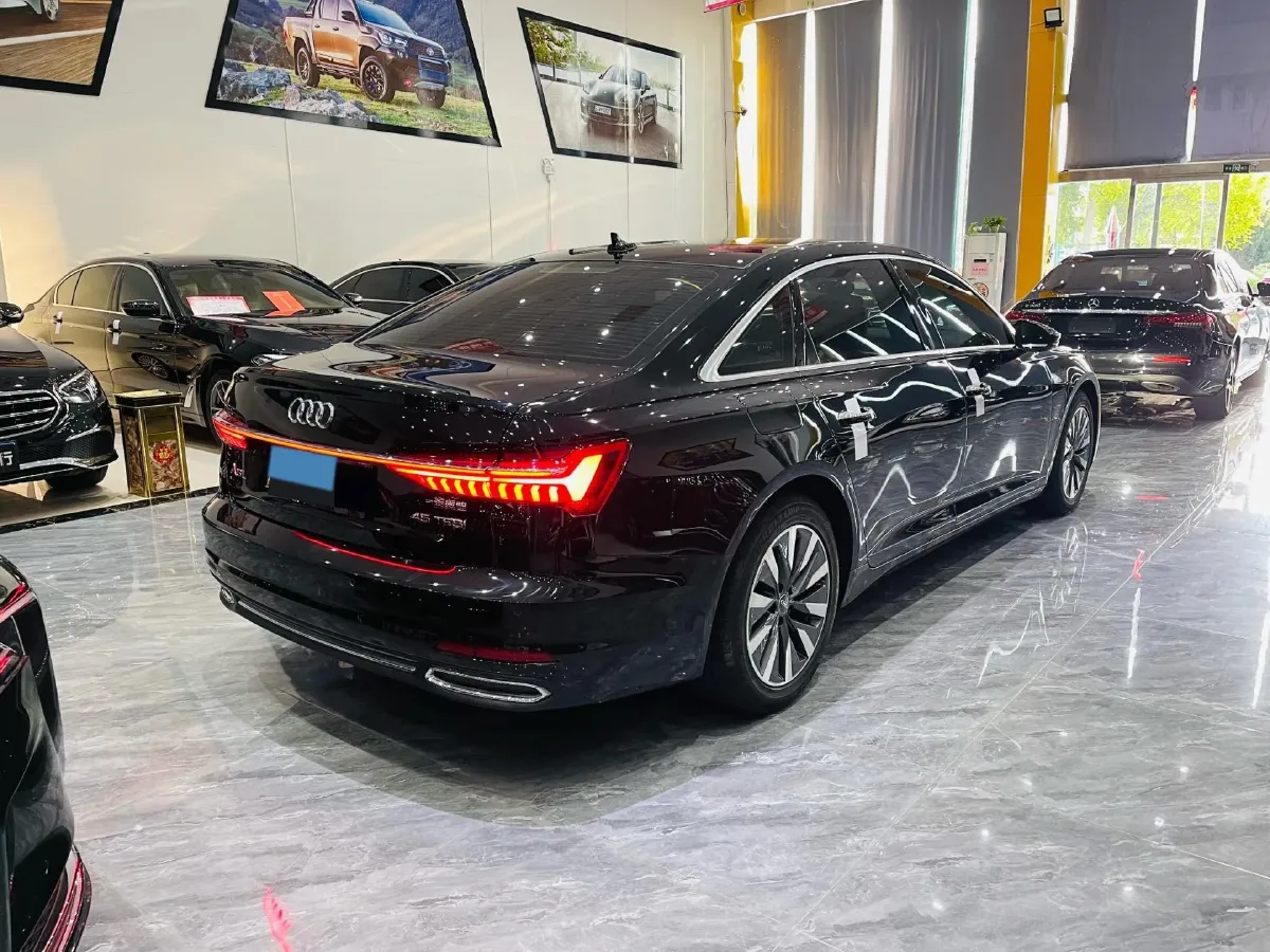 2019 Mercedes-Benz E Class 1.5T 184HP L4 9AT,autocango,china used car exporter,china ev exporter,chinese used car exporter,chinese used ev exporter
