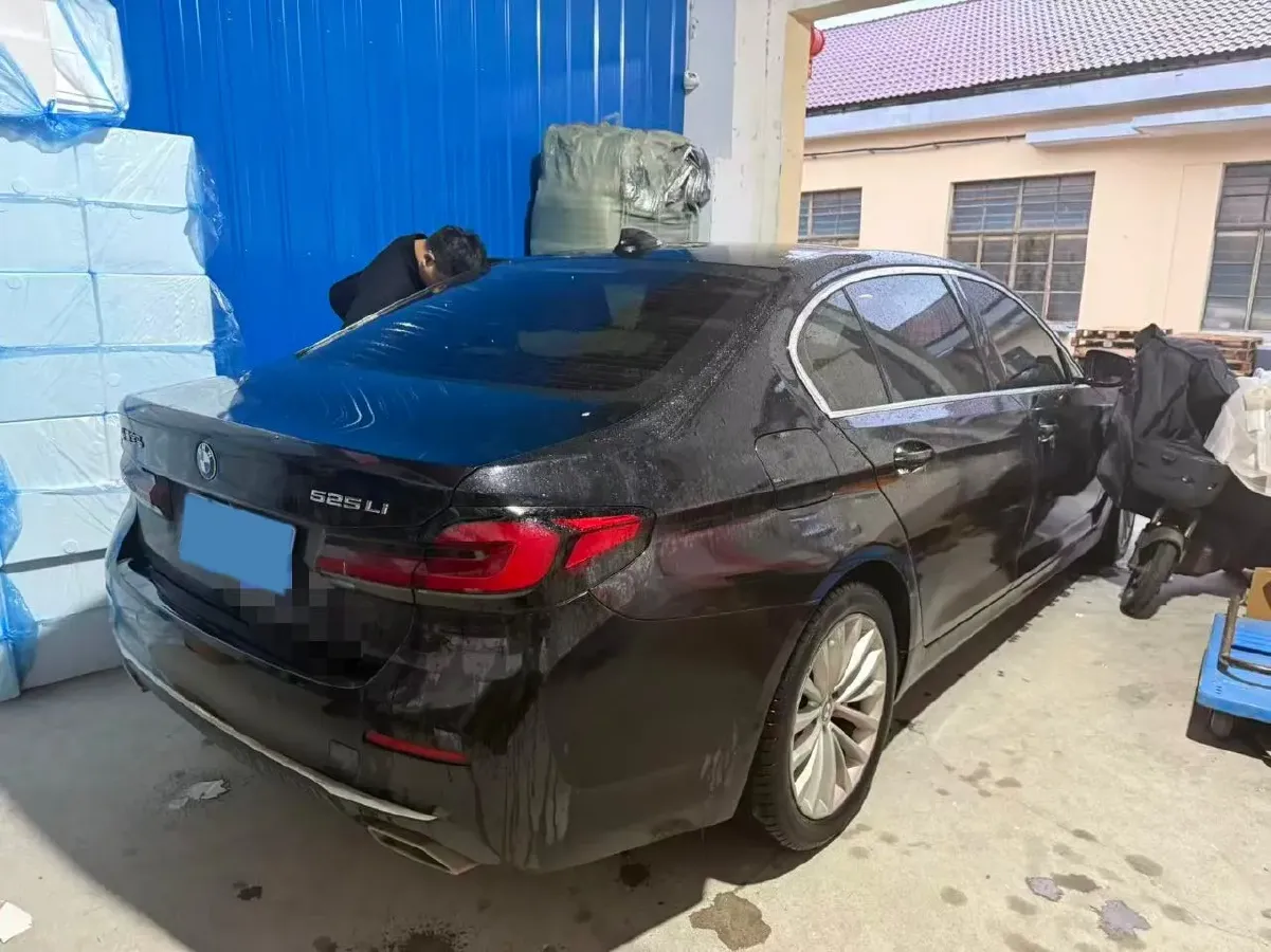 2022 BMW 5 Series 2.0T 184HP L4 8AT,autocango,china used car exporter,china ev exporter,chinese used car exporter,chinese used ev exporter