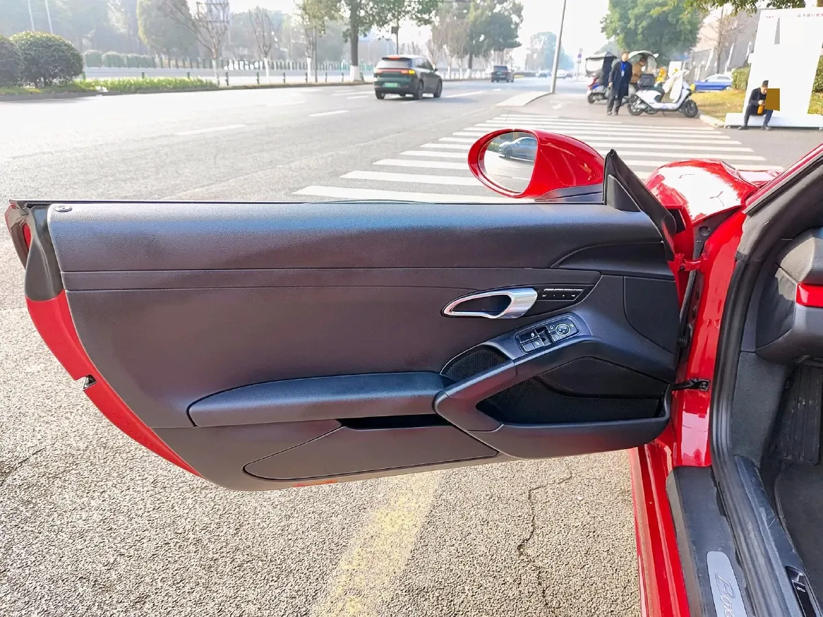 2020 Porsche 718 2.0T 250HP H4 7DCT,autocango,china used car exporter,china ev exporter,chinese used car exporter,chinese used ev exporter