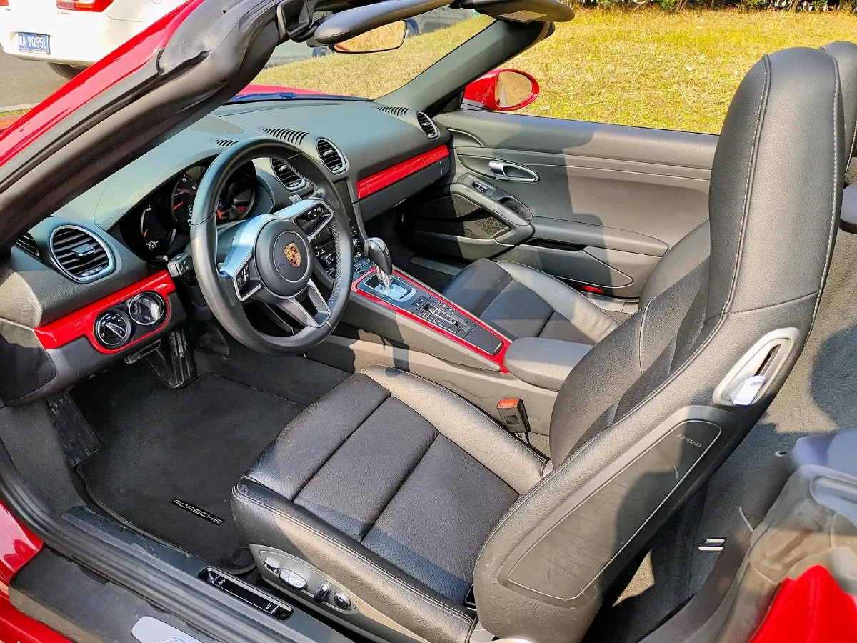 2020 Porsche 718 2.0T 250HP H4 7DCT,autocango,china used car exporter,china ev exporter,chinese used car exporter,chinese used ev exporter