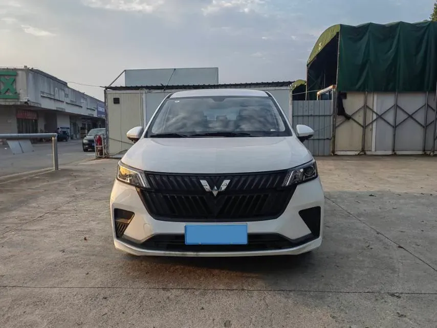 2022 WuLing ZhengChen 2.0L 136HP L4 6MT,autocango,china used car exporter,china ev exporter,chinese used car exporter,chinese used ev exporter