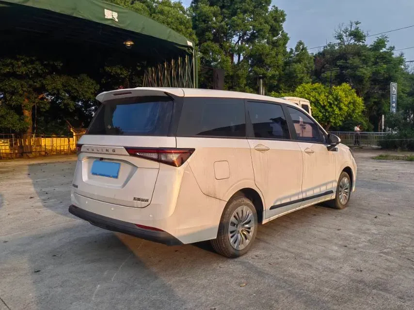 2022 WuLing ZhengChen 2.0L 136HP L4 6MT,autocango,china used car exporter,china ev exporter,chinese used car exporter,chinese used ev exporter