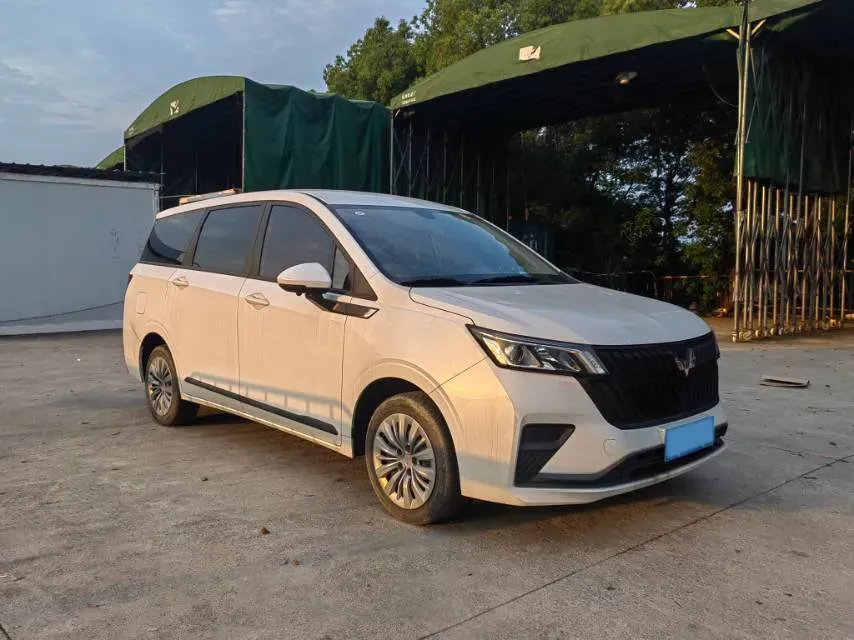 2022 WuLing ZhengChen 2.0L 136HP L4 6MT,autocango,china used car exporter,china ev exporter,chinese used car exporter,chinese used ev exporter