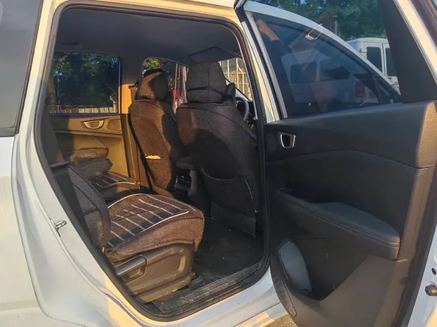 2022 WuLing ZhengChen 2.0L 136HP L4 6MT,autocango,china used car exporter,china ev exporter,chinese used car exporter,chinese used ev exporter