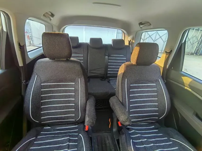 2022 WuLing ZhengChen 2.0L 136HP L4 6MT,autocango,china used car exporter,china ev exporter,chinese used car exporter,chinese used ev exporter