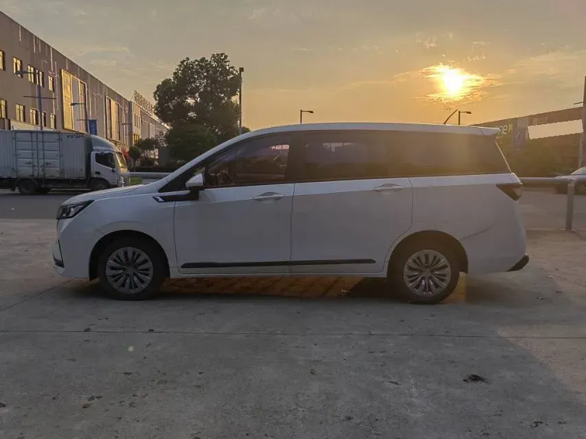 2022 WuLing ZhengChen 2.0L 136HP L4 6MT,autocango,china used car exporter,china ev exporter,chinese used car exporter,chinese used ev exporter