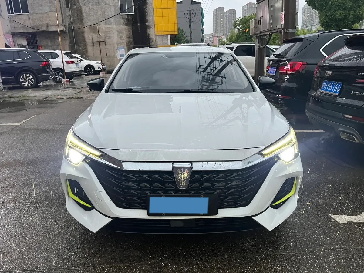 2020 Roewe i6 MAX 1.5T 169HP L4 AMT PHEV,autocango,china used car exporter,china ev exporter,chinese used car exporter,chinese used ev exporter
