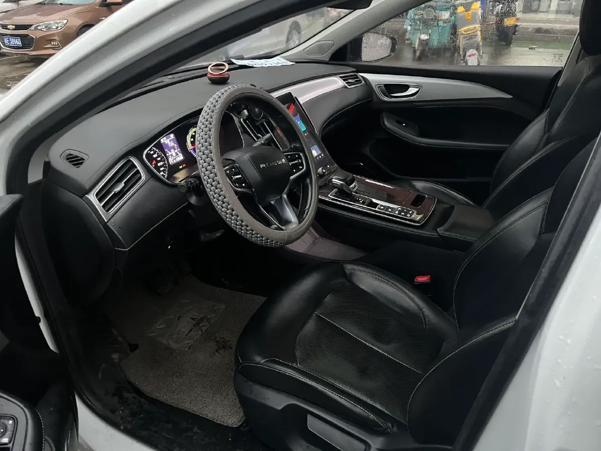 2020 Roewe i6 MAX 1.5T 169HP L4 AMT PHEV,autocango,china used car exporter,china ev exporter,chinese used car exporter,chinese used ev exporter