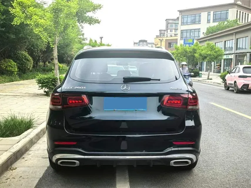 2022 Mercedes-Benz GLC Class 2.0T 197HP L4 9AT,autocango,china used car exporter,china ev exporter,chinese used car exporter,chinese used ev exporter