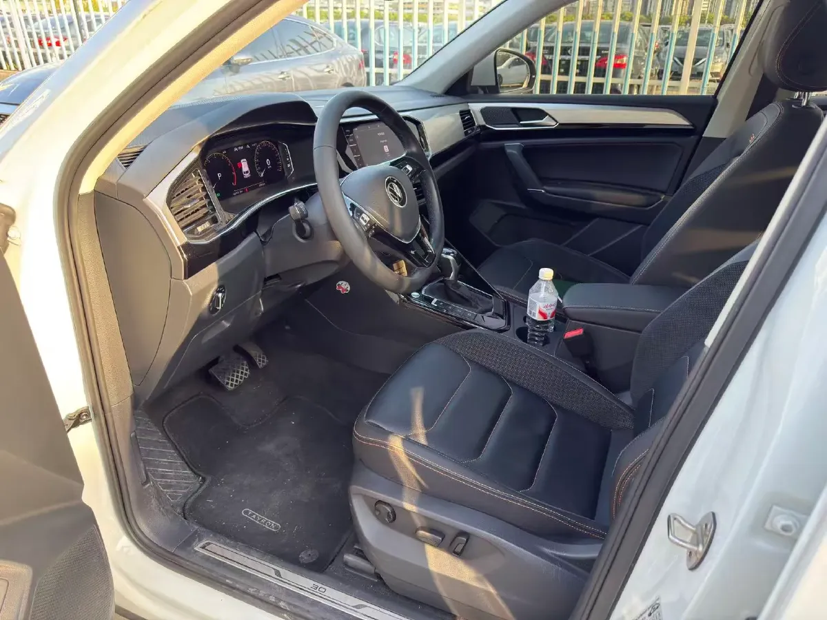 2021 Volkswagen Tayron 2.0T 186HP L4 7DCT,autocango,china used car exporter,china ev exporter,chinese used car exporter,chinese used ev exporter
