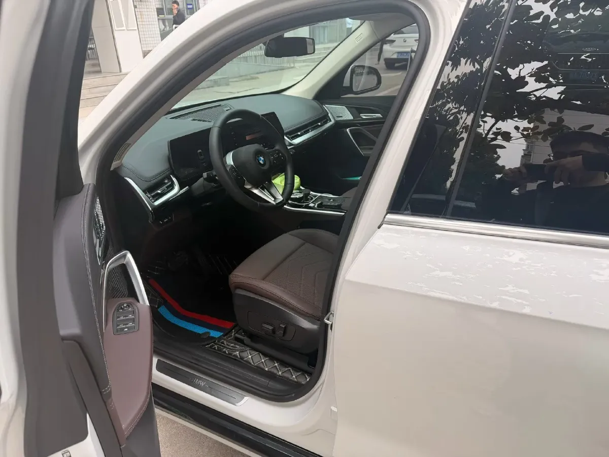 2025 BMW X1 2.0T 204HP L4 7DCT,autocango,china used car exporter,china ev exporter,chinese used car exporter,chinese used ev exporter