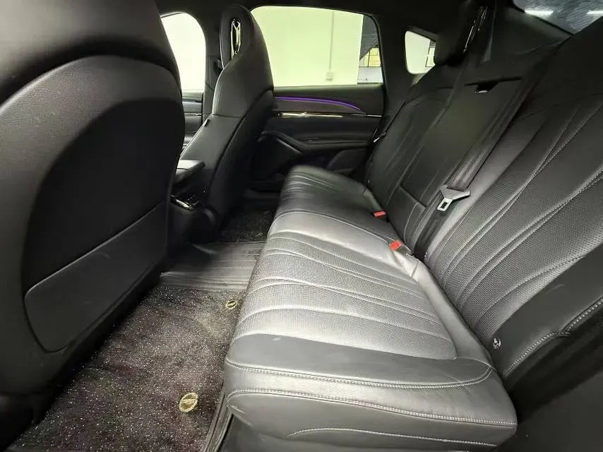 2022 IM L7 BEV 90KWH,autocango,china used car exporter,china ev exporter,chinese used car exporter,chinese used ev exporter