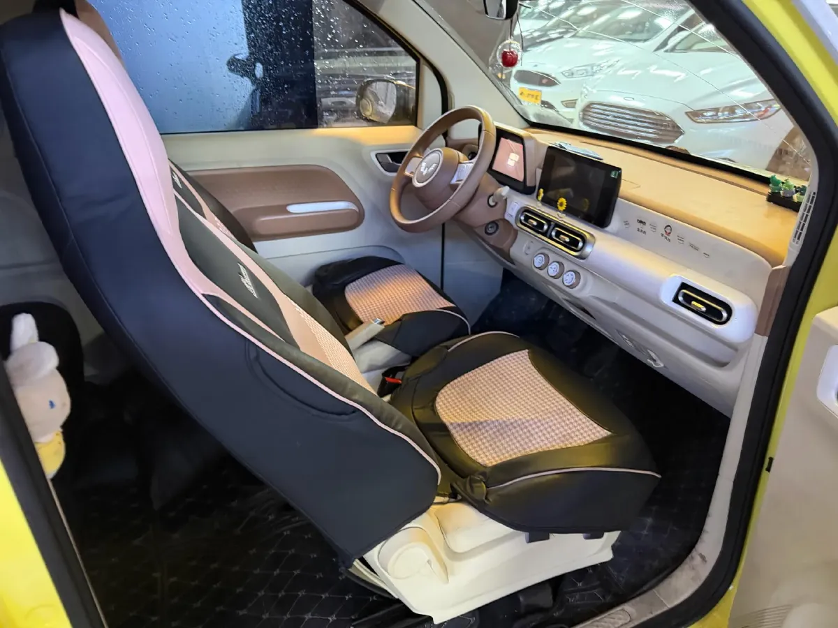 2024 WuLing HongGuang MINI EV BEV 17.3KWH,autocango,china used car exporter,china ev exporter,chinese used car exporter,chinese used ev exporter