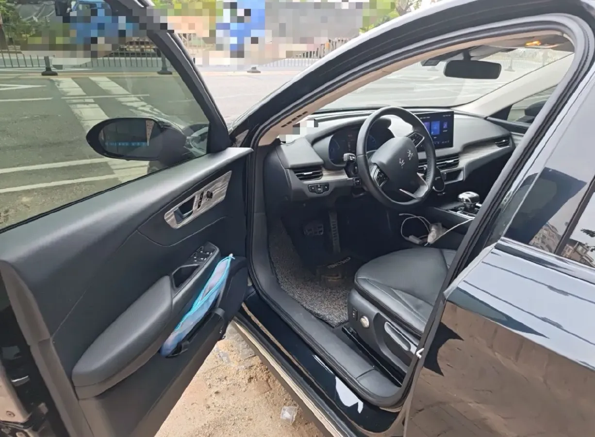 2022 HongQi E-QM5 BEV 54KWH,autocango,china used car exporter,china ev exporter,chinese used car exporter,chinese used ev exporter