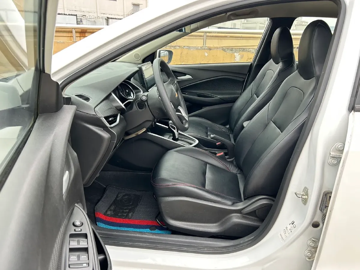 2020 Chevrolet Cavalier 1.0T 125HP L3 6AT,autocango,china used car exporter,china ev exporter,chinese used car exporter,chinese used ev exporter