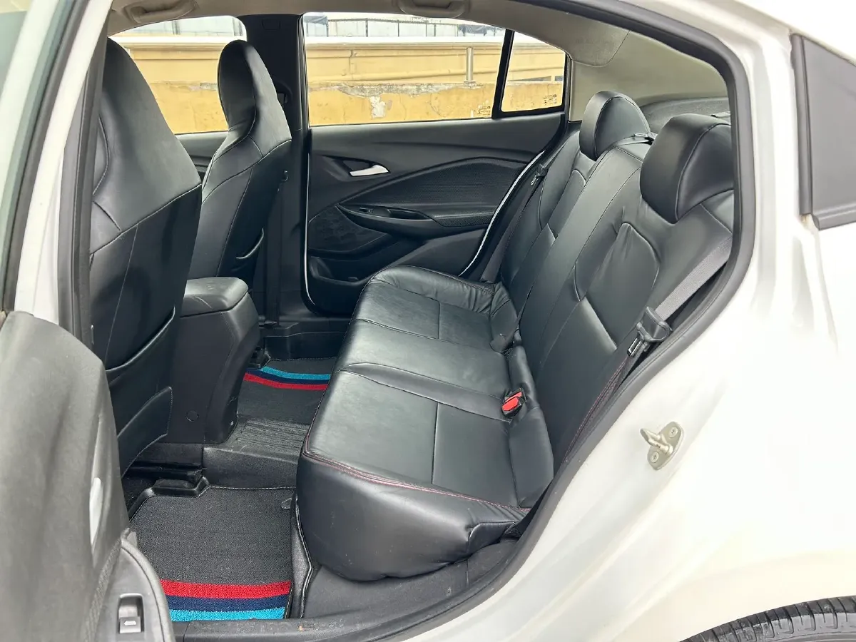 2020 Chevrolet Cavalier 1.0T 125HP L3 6AT,autocango,china used car exporter,china ev exporter,chinese used car exporter,chinese used ev exporter